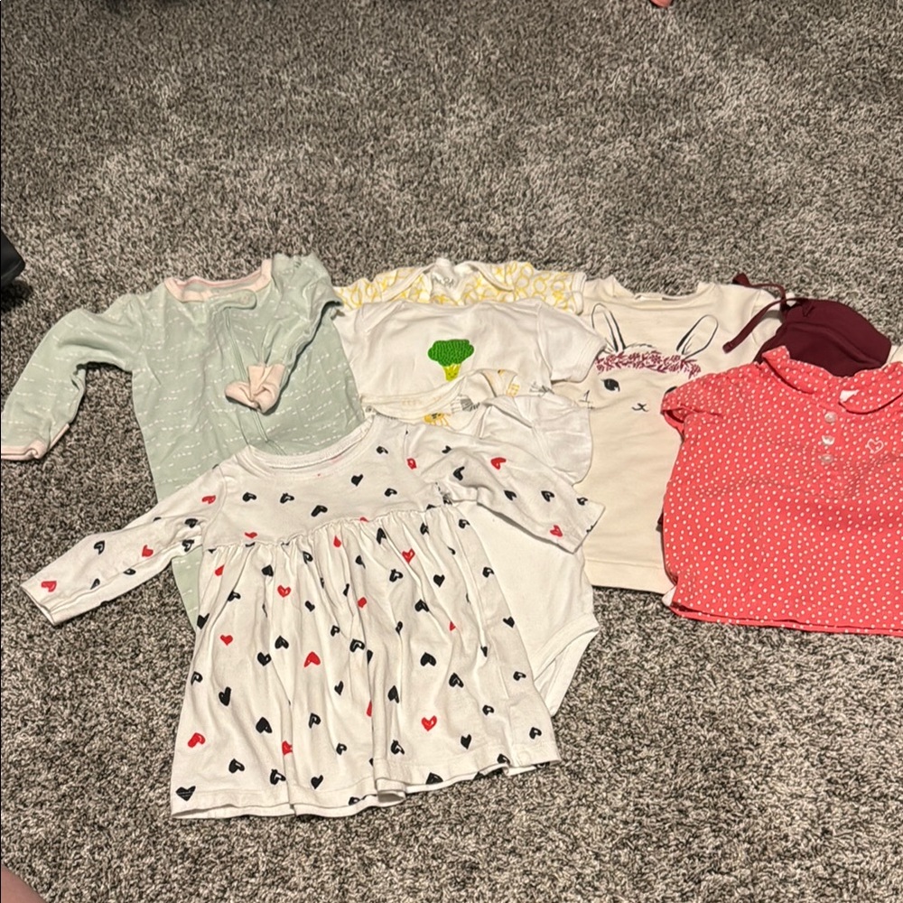 Bundle of 3-6mo clothing